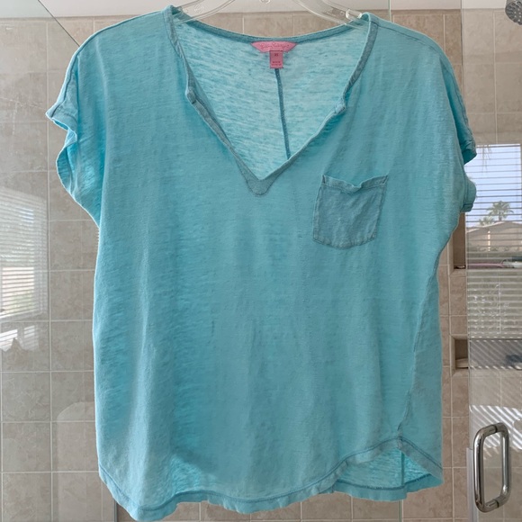 Lilly Pulitzer Tops - Pretty blue linen tee